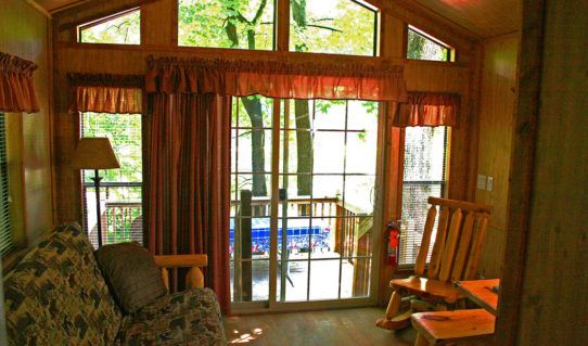 living room in deluxe cabin Indian Head Canoeing Rafting Kayaking Tubing Delaware River