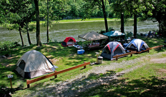 Riverside camp sites along the Delaware River